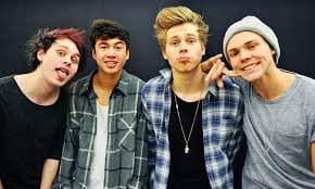 5 seconds of  summer (5sos)